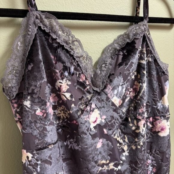 Self Esteem Womens Babydoll Velvet Burnout Whimsigoth Tank Top Size M Lace Trim - Picture 8 of 8